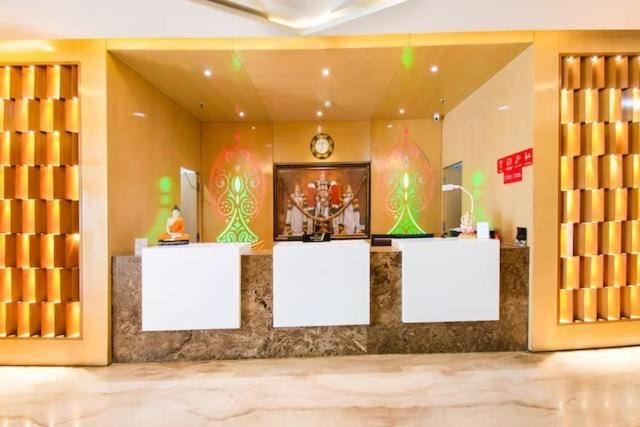 Hotel Lorven 维沙卡帕特南 外观 照片