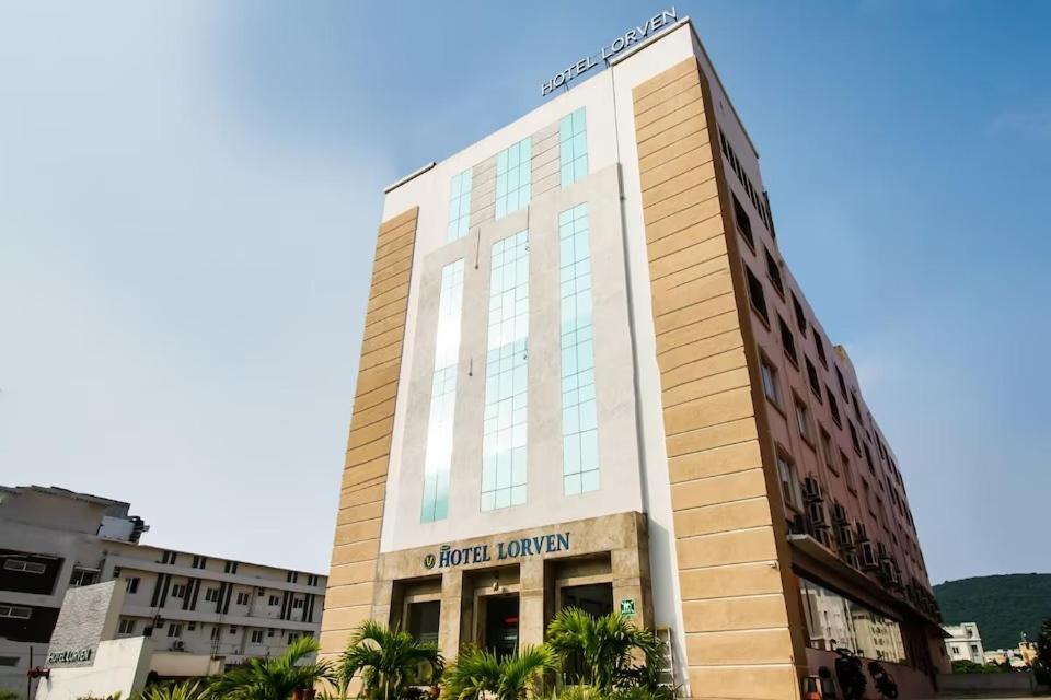 Hotel Lorven 维沙卡帕特南 外观 照片